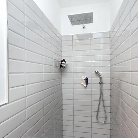 Colosseum Stylish Lägenhet