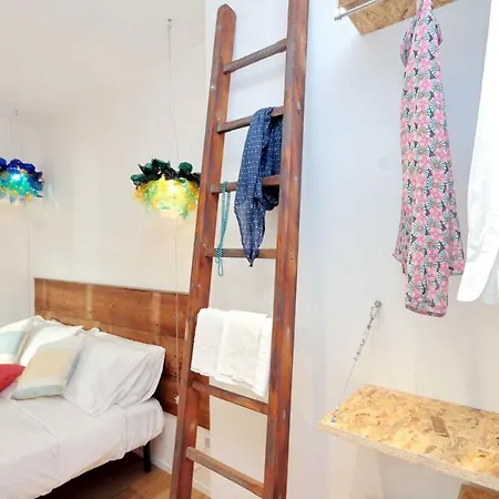 Colosseum Stylish Lägenhet *